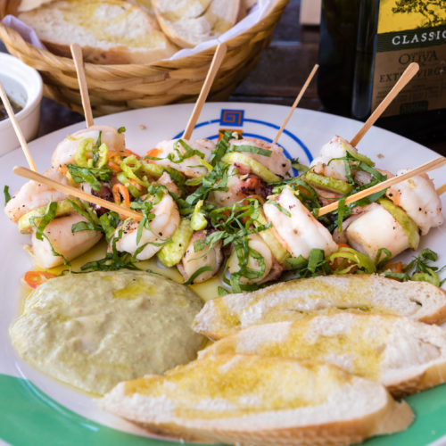 Restaurante Cantina Julliu's. O premiado prato de maxixe, camarão e polvo com molho de pimenta do reino. Foto: Fábio Marconi.