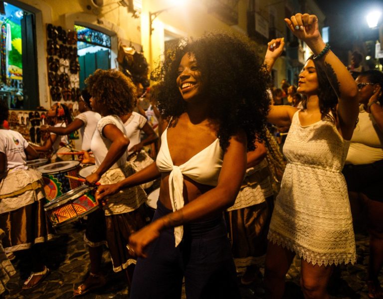 Banner - Cortejos de blocos afros nas ruas do Pelourinho